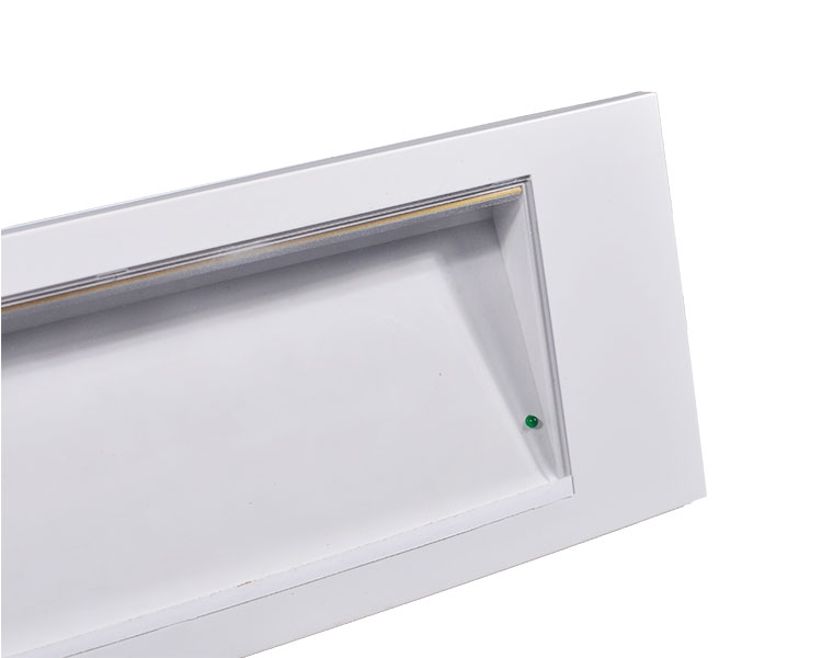 LE511AD Difusor de policarbonato transparente e Luz de emergência de alojamento ABS